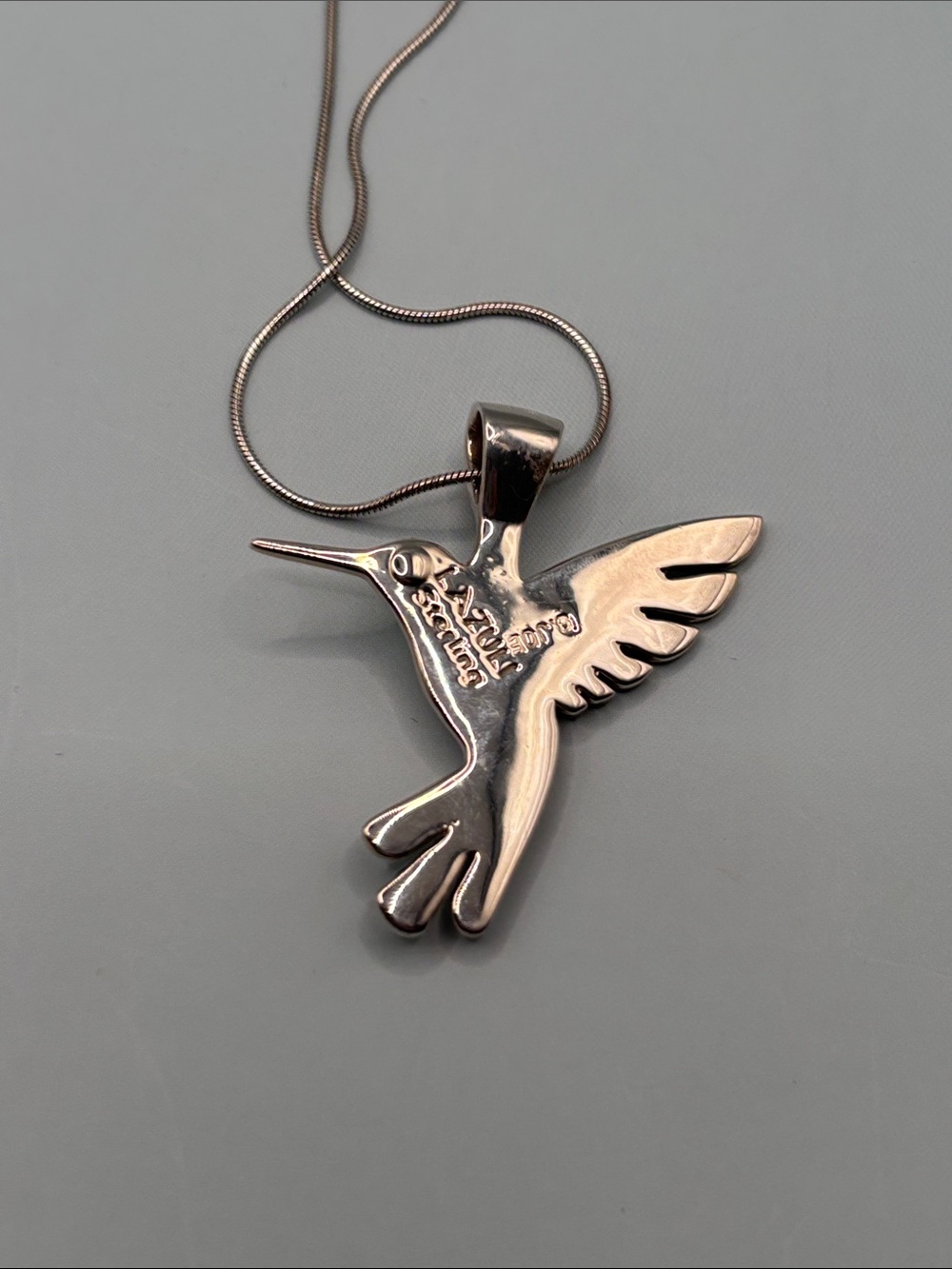 Gorgeous Sterling Silver Jasper Turquoise Lapis Opal Inlay Hummingbird Necklace - Picture 3 of 6